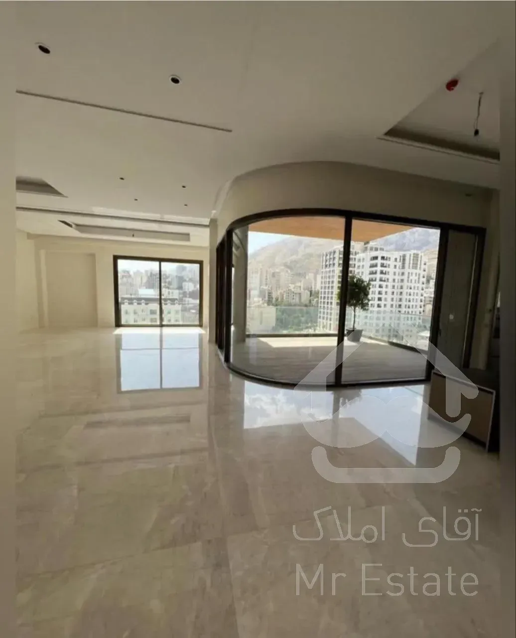 فروش آپارتمان 390 متری در زعفرانیه