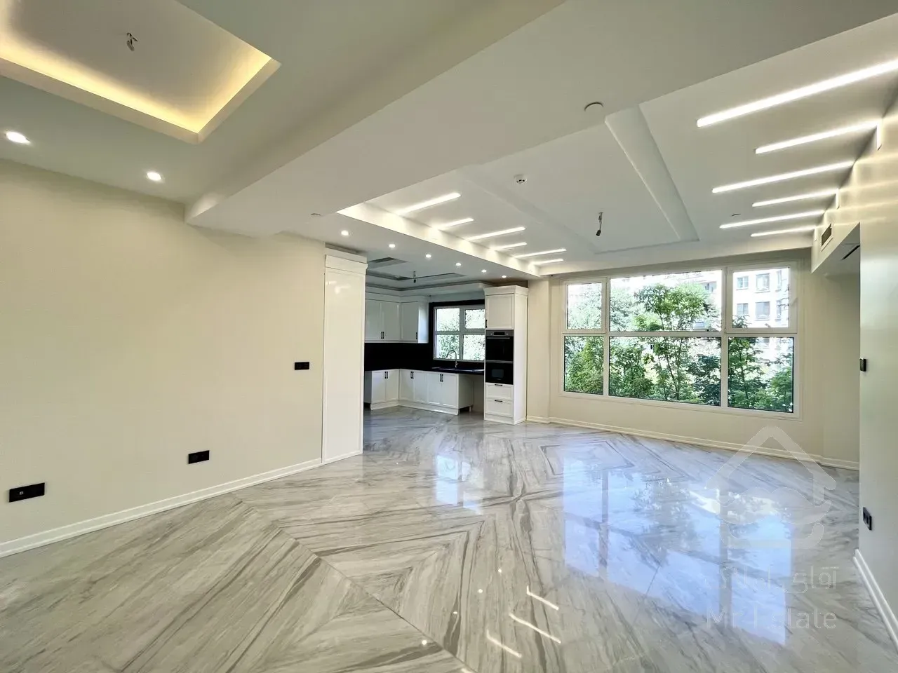 فروش آپارتمان 100 متری در زعفرانیه