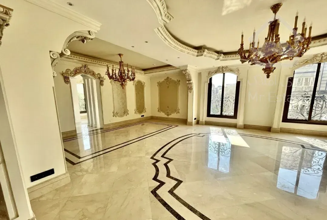 رهن برج 370 متری در زعفرانیه