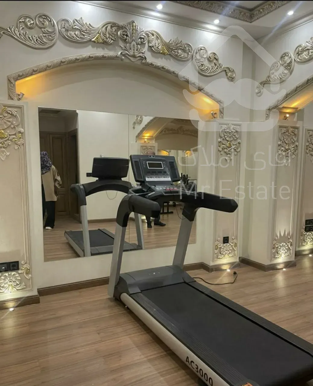 رهن برج 370 متری در زعفرانیه