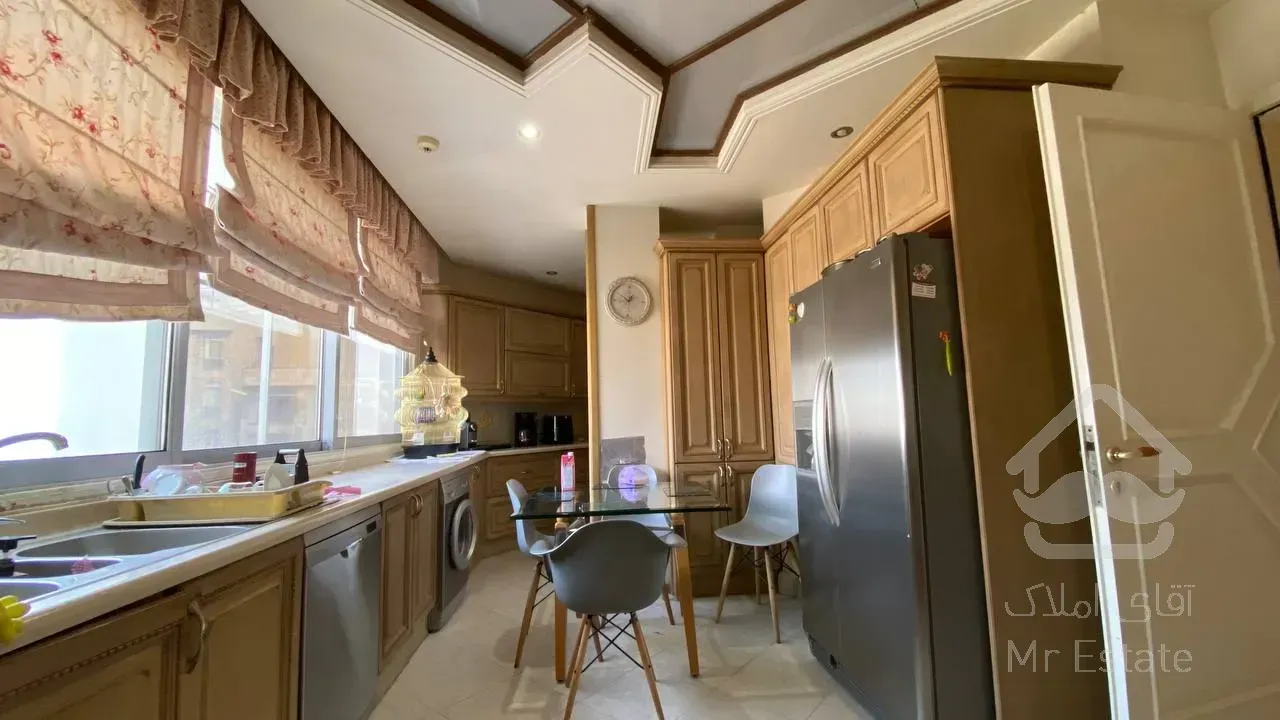 فروش آپارتمان 260 متری در زعفرانیه