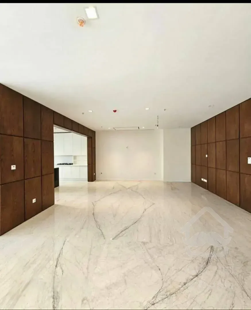 رهن آپارتمان 420 متری در زعفرانیه