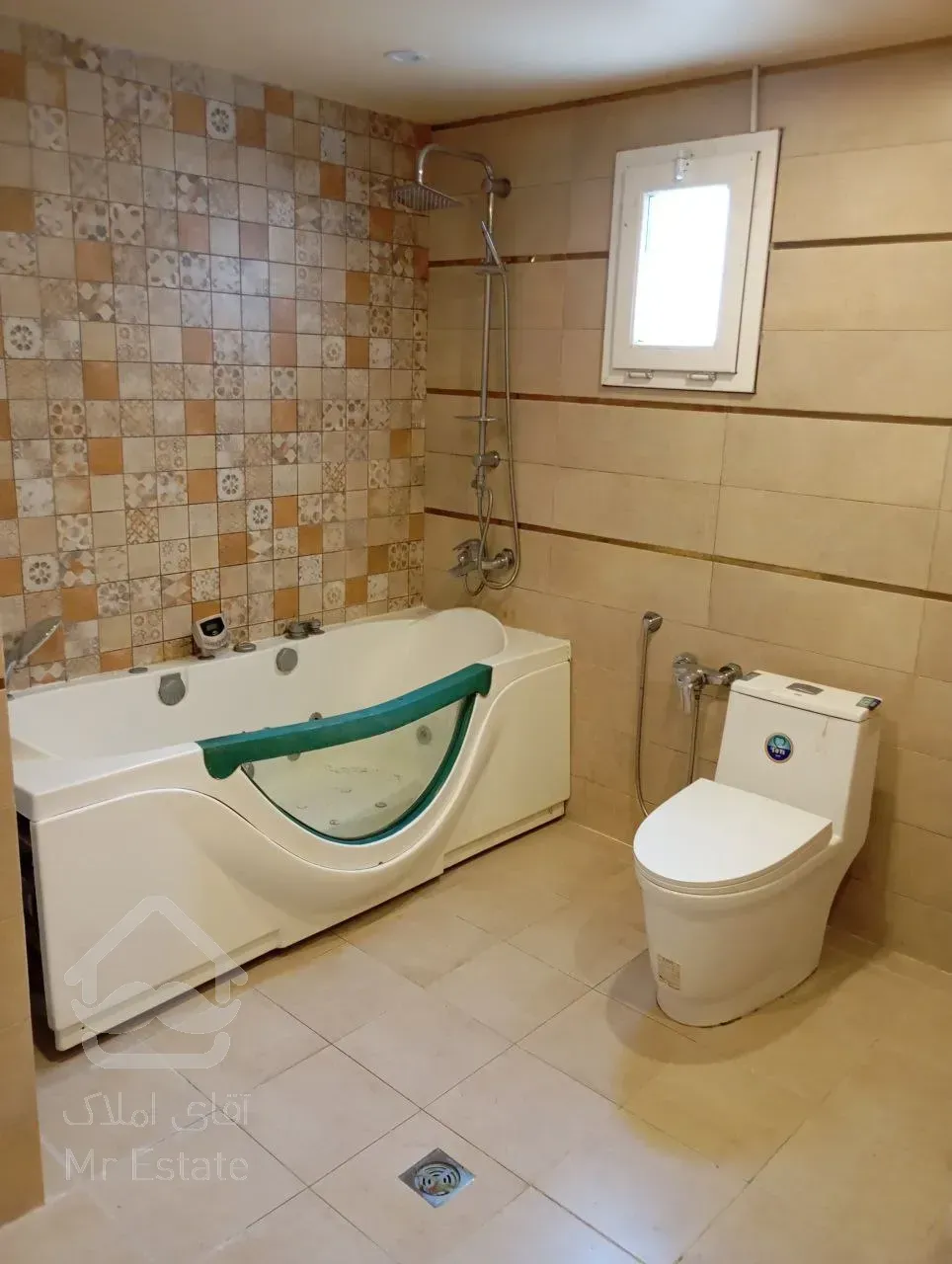 رهن آپارتمان 200 متری در محمودیه