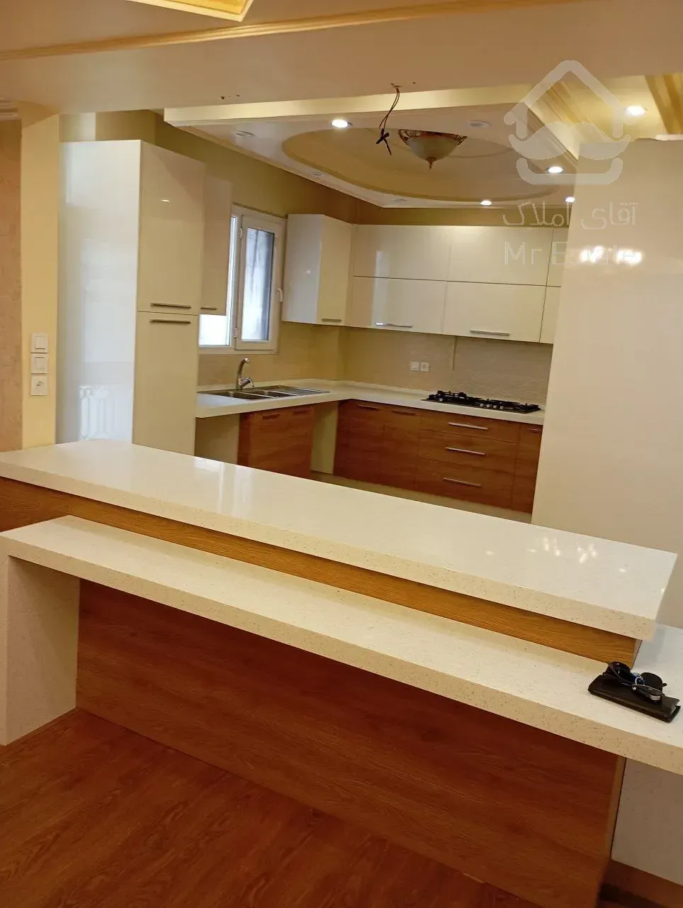 رهن آپارتمان 200 متری در محمودیه