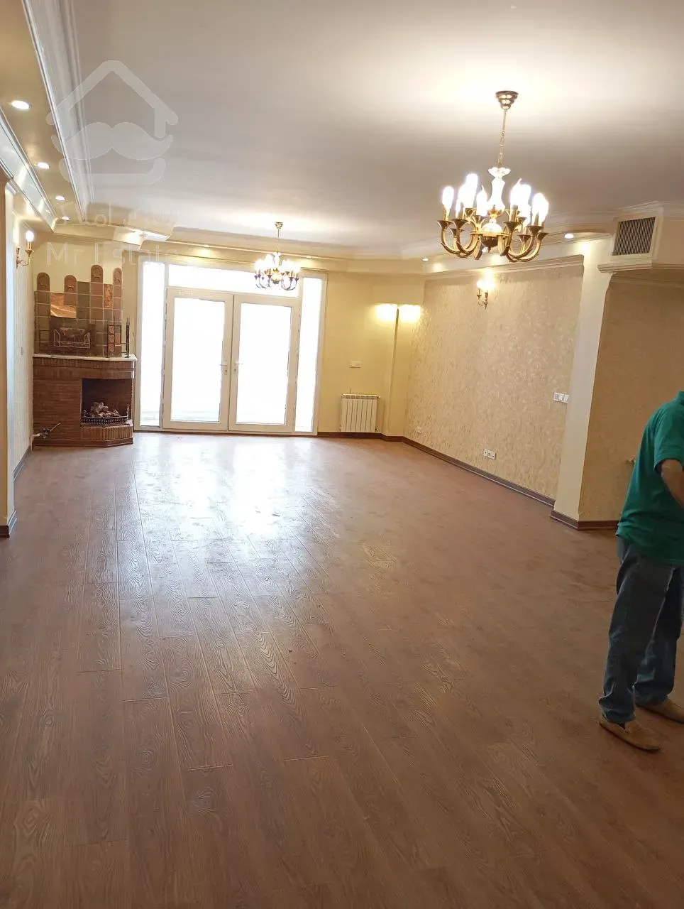 رهن آپارتمان 200 متری در محمودیه