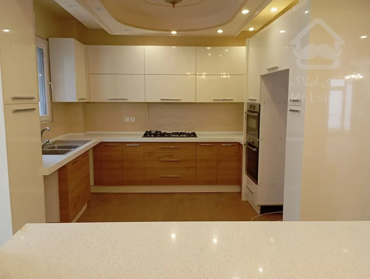 رهن آپارتمان 200 متری در محمودیه