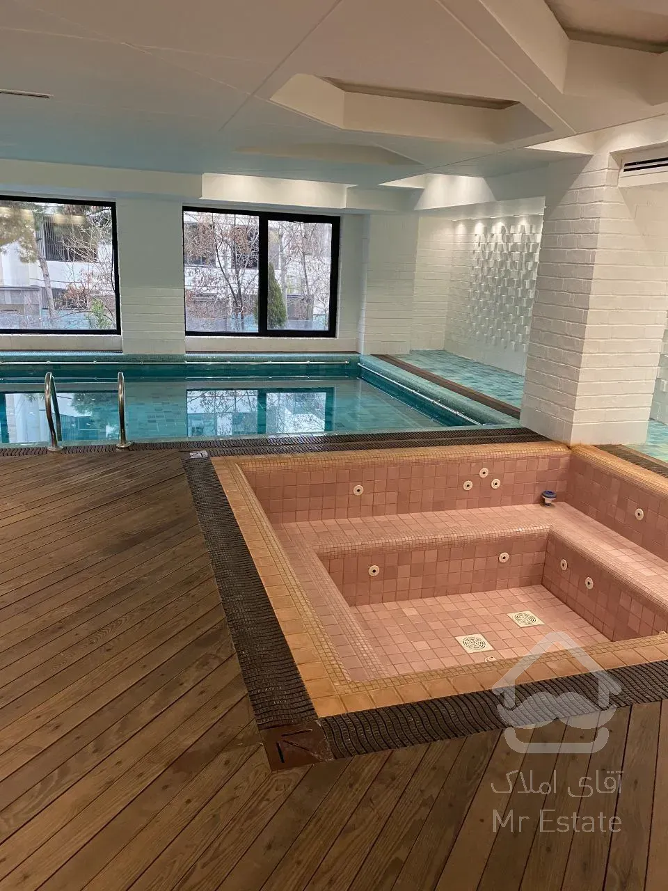 اجاره برج باغ 350 متری در محمودیه