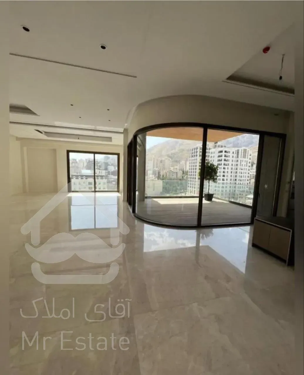 فروش آپارتمان 390 متری در زعفرانیه