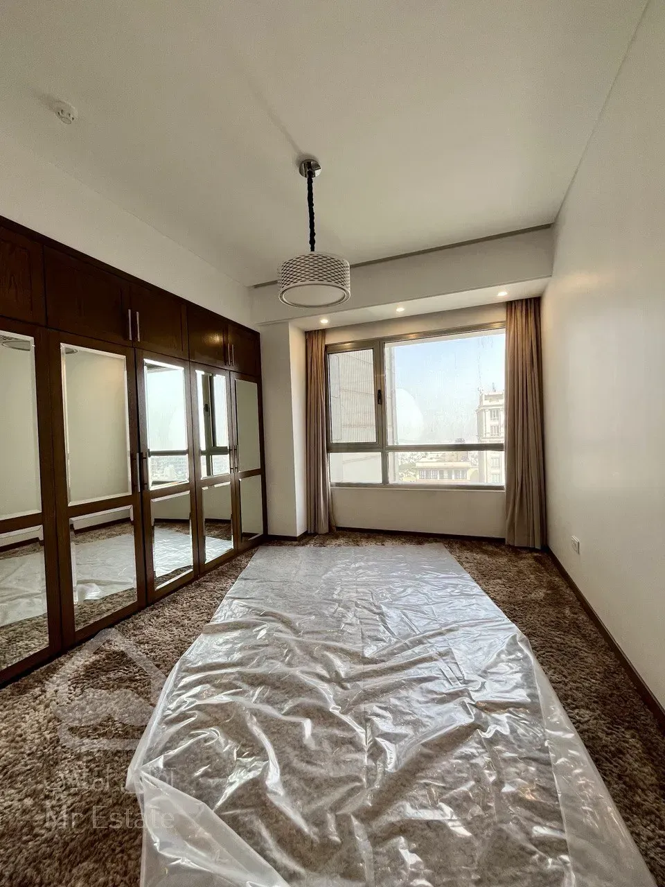 فروش آپارتمان ۱32 متری در زعفرانیه