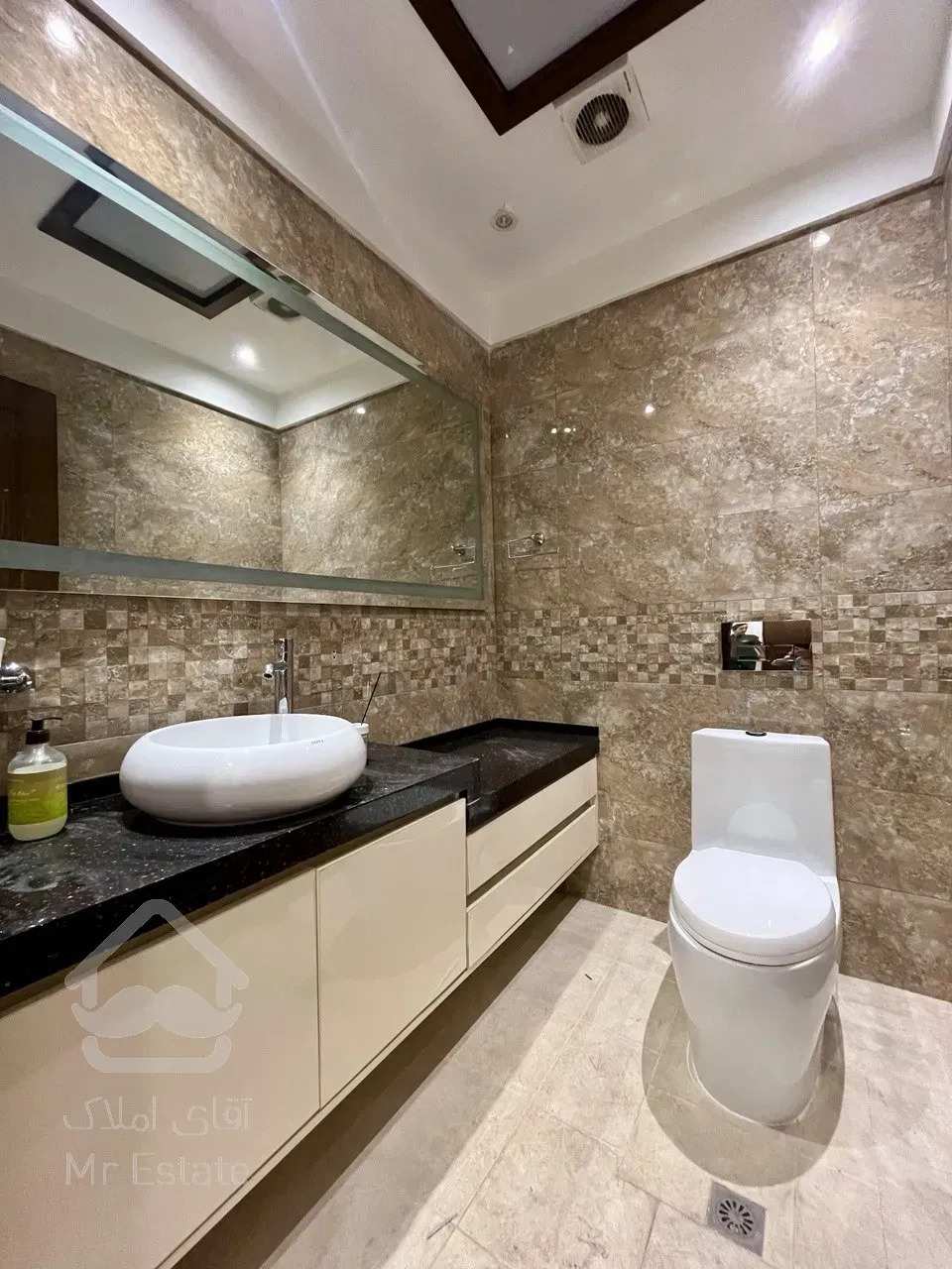 فروش آپارتمان ۱32 متری در زعفرانیه