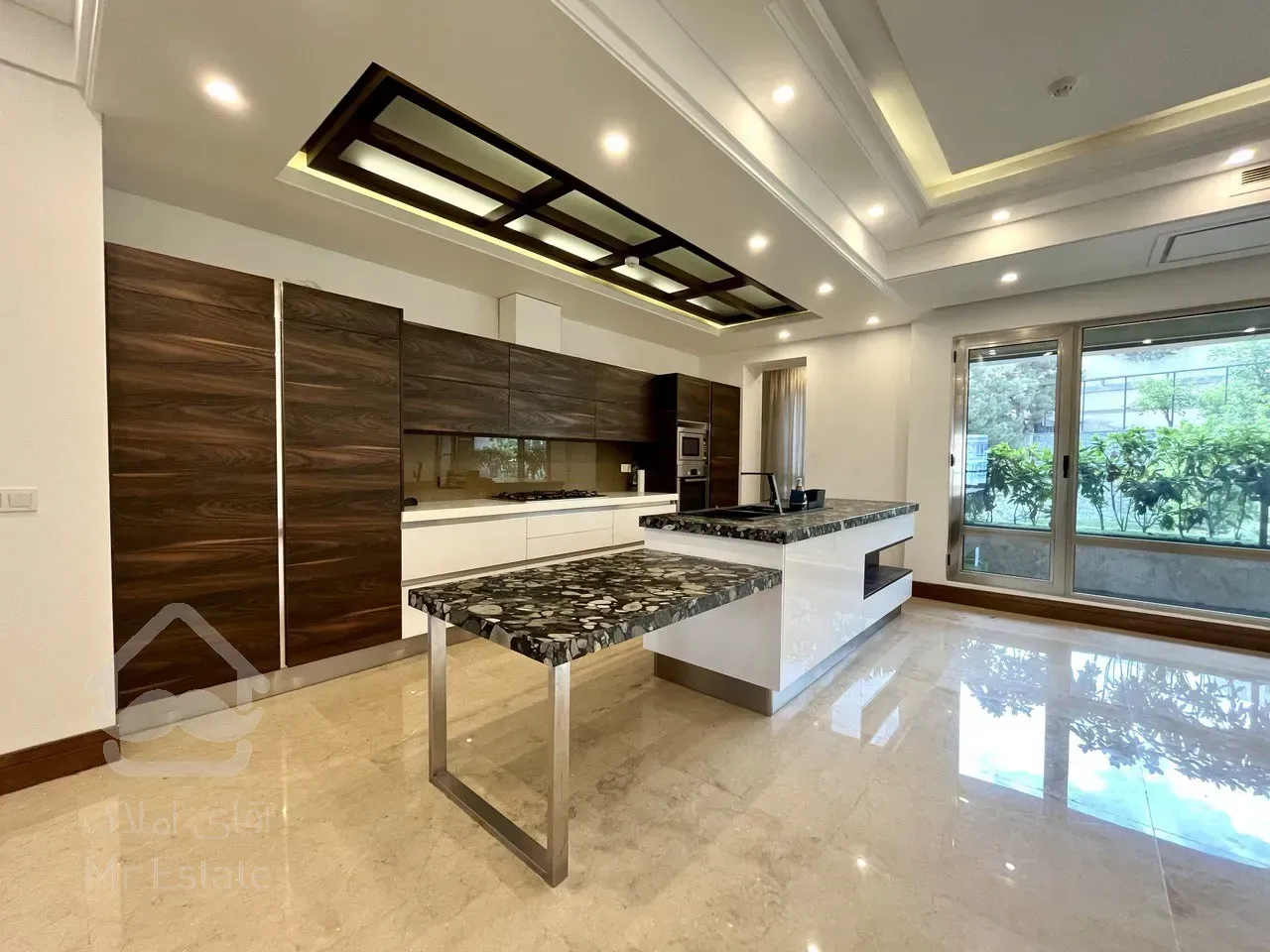 فروش آپارتمان ۱32 متری در زعفرانیه