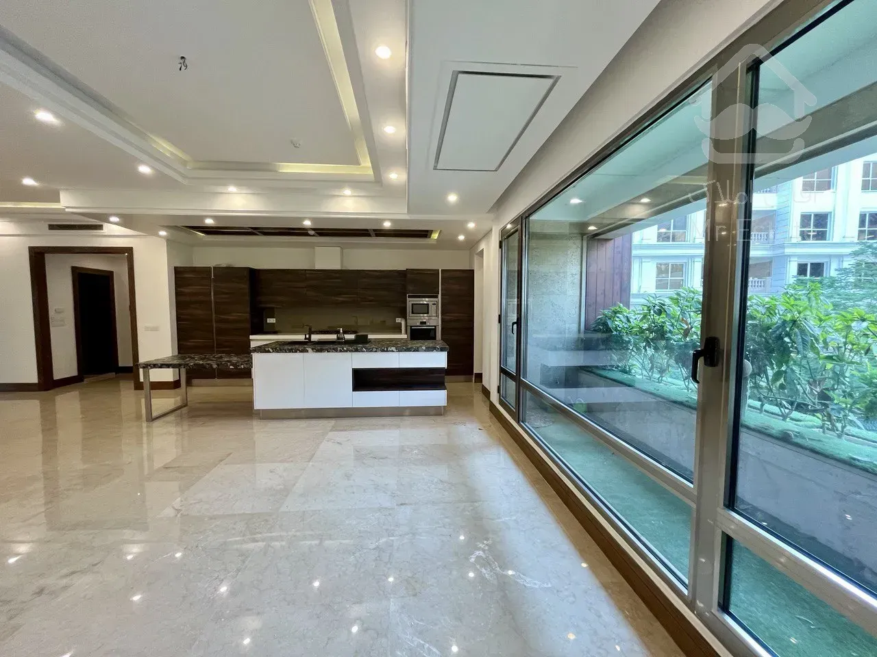 فروش آپارتمان ۱32 متری در زعفرانیه