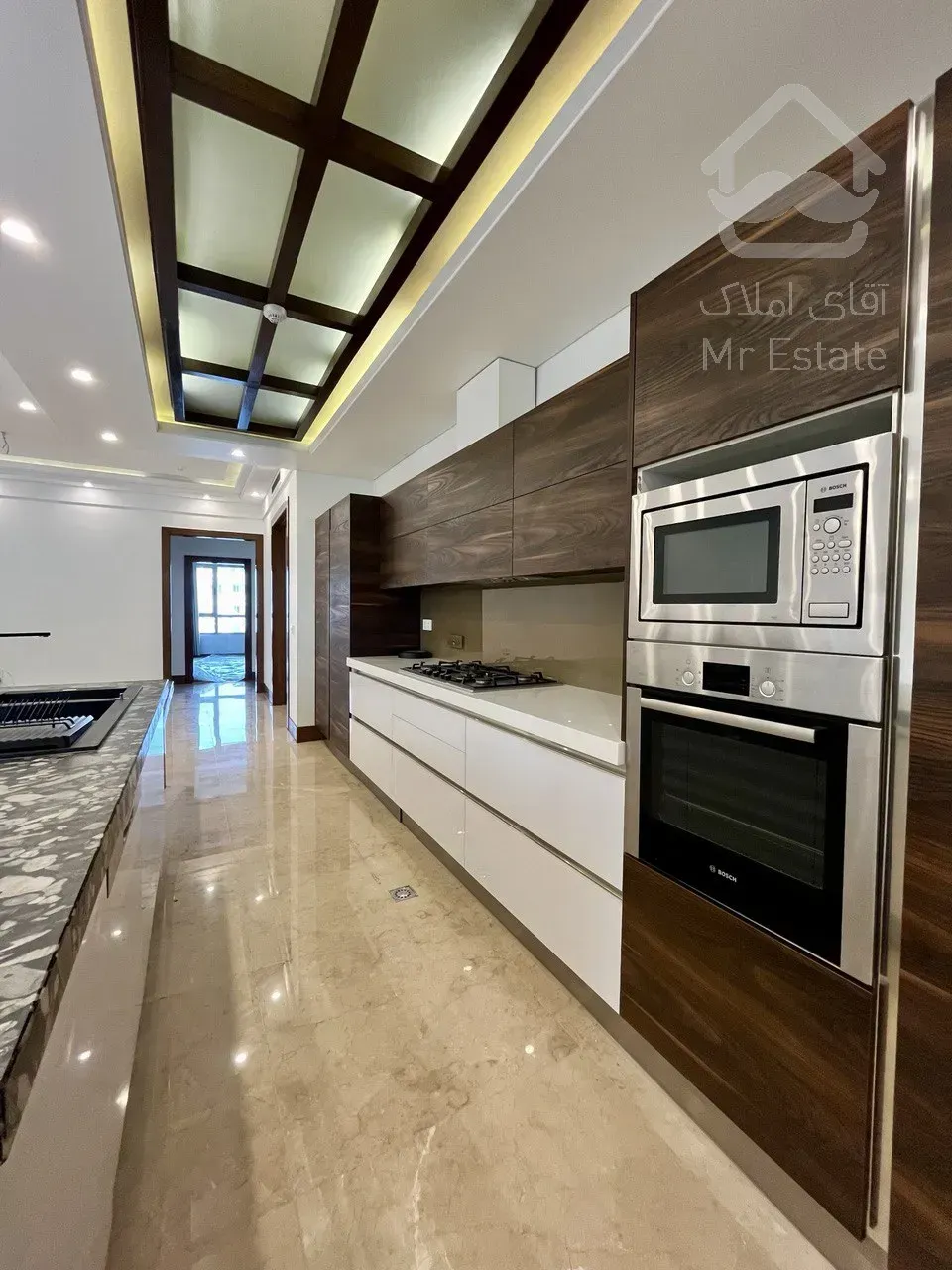 فروش آپارتمان ۱32 متری در زعفرانیه