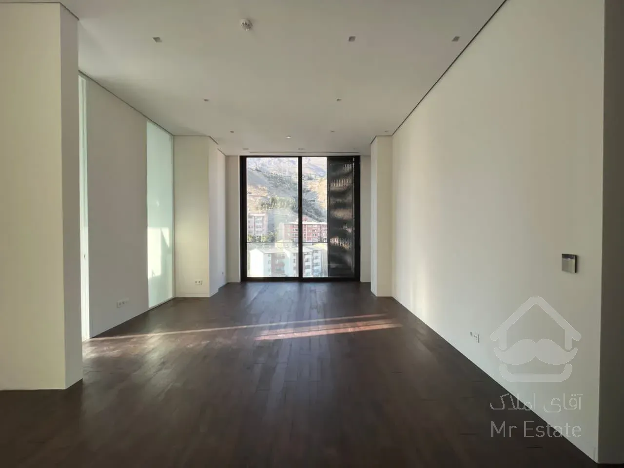 رهن آپارتمان 430 متری در زعفرانیه