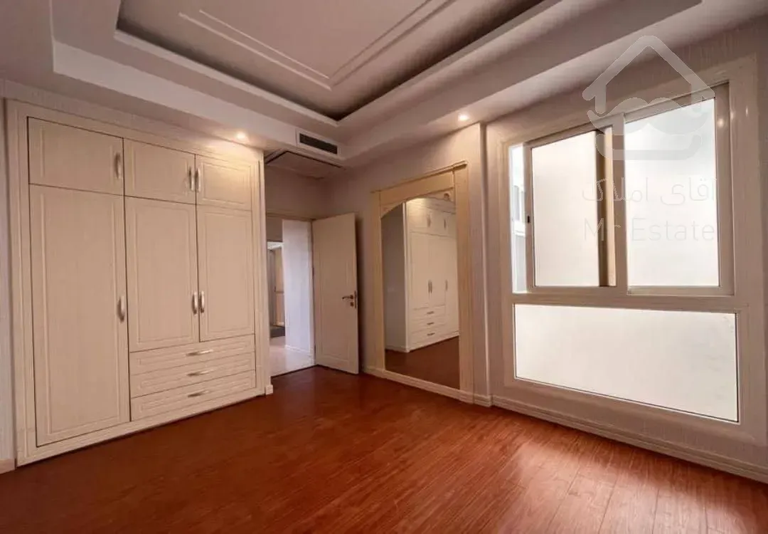 رهن آپارتمان 220 متری در فرشته