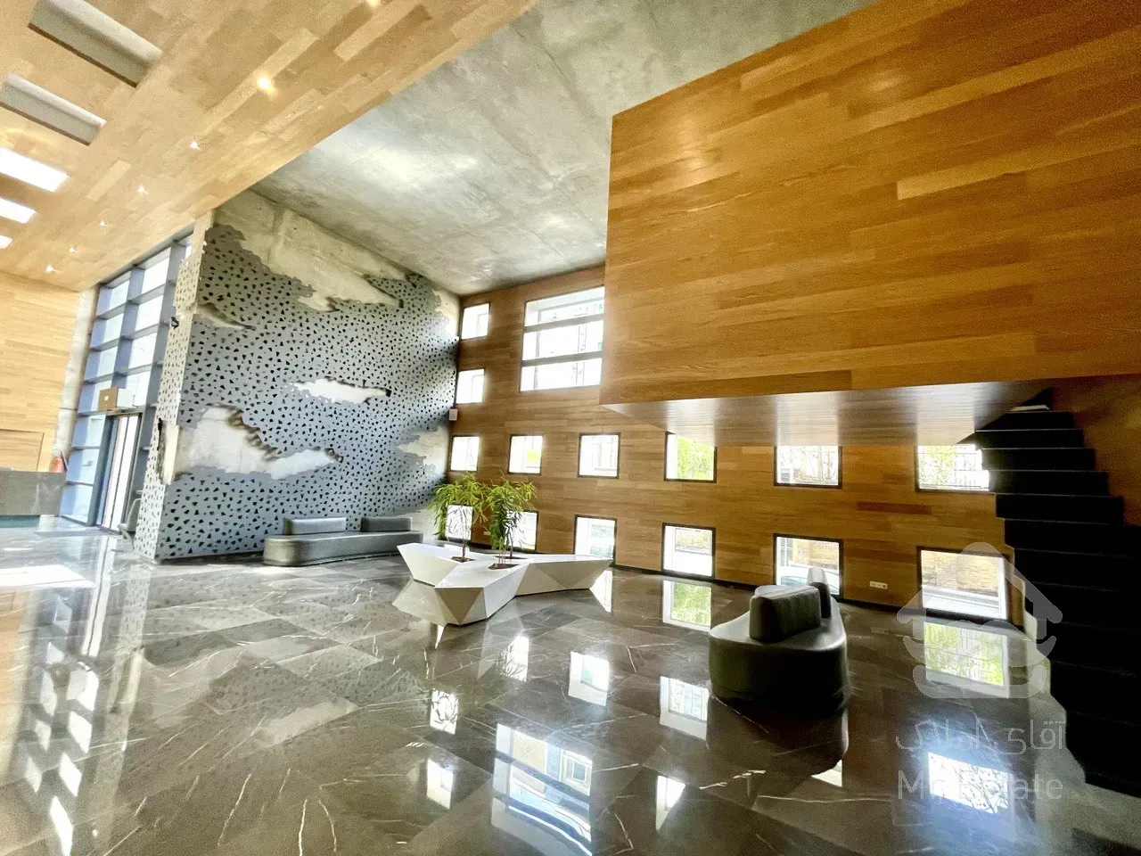 فروش برج باغ 250 متری در زعفرانیه