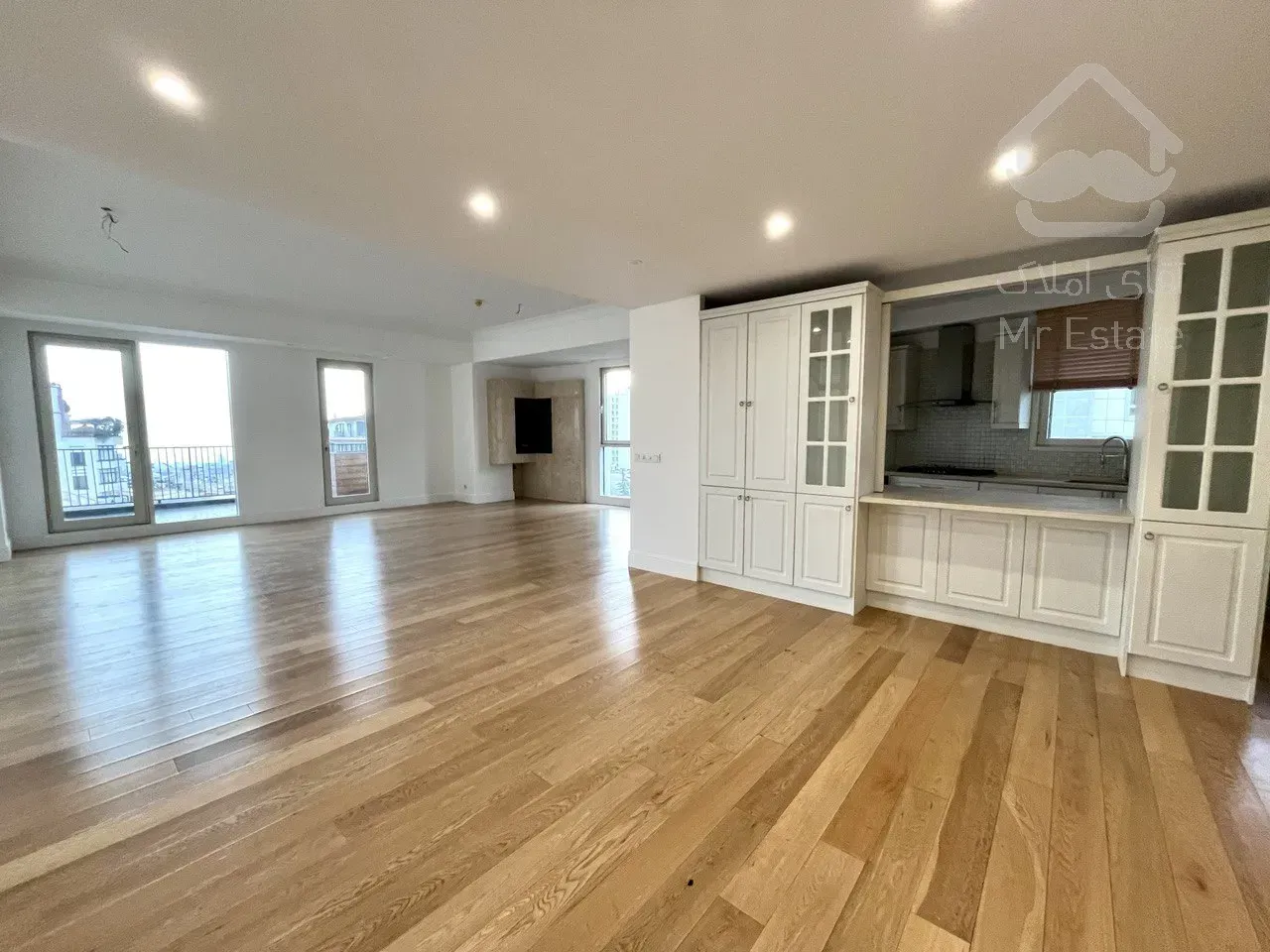 فروش برج باغ 250 متری در زعفرانیه