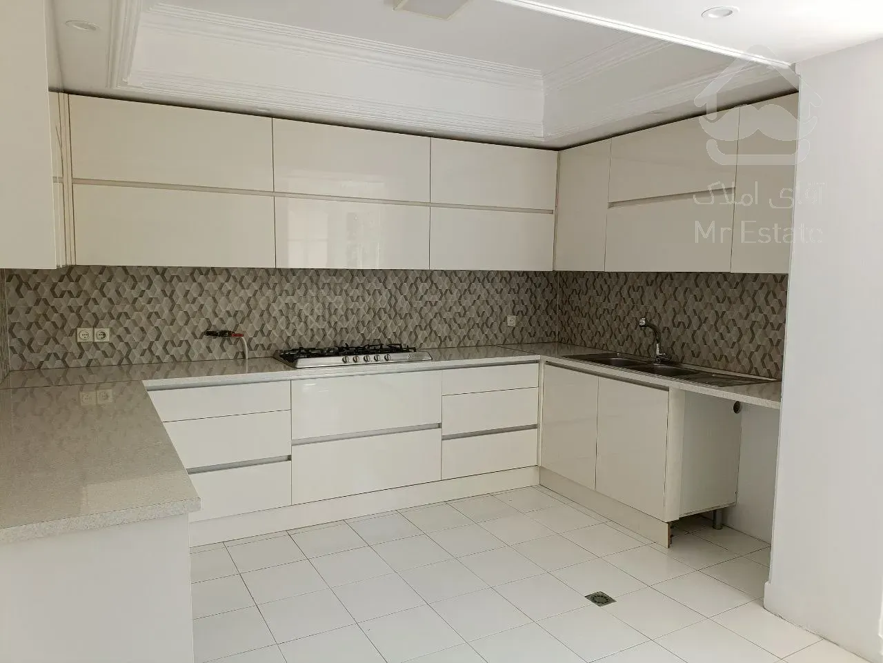 اجاره آپارتمان 200 متری در زعفرانیه