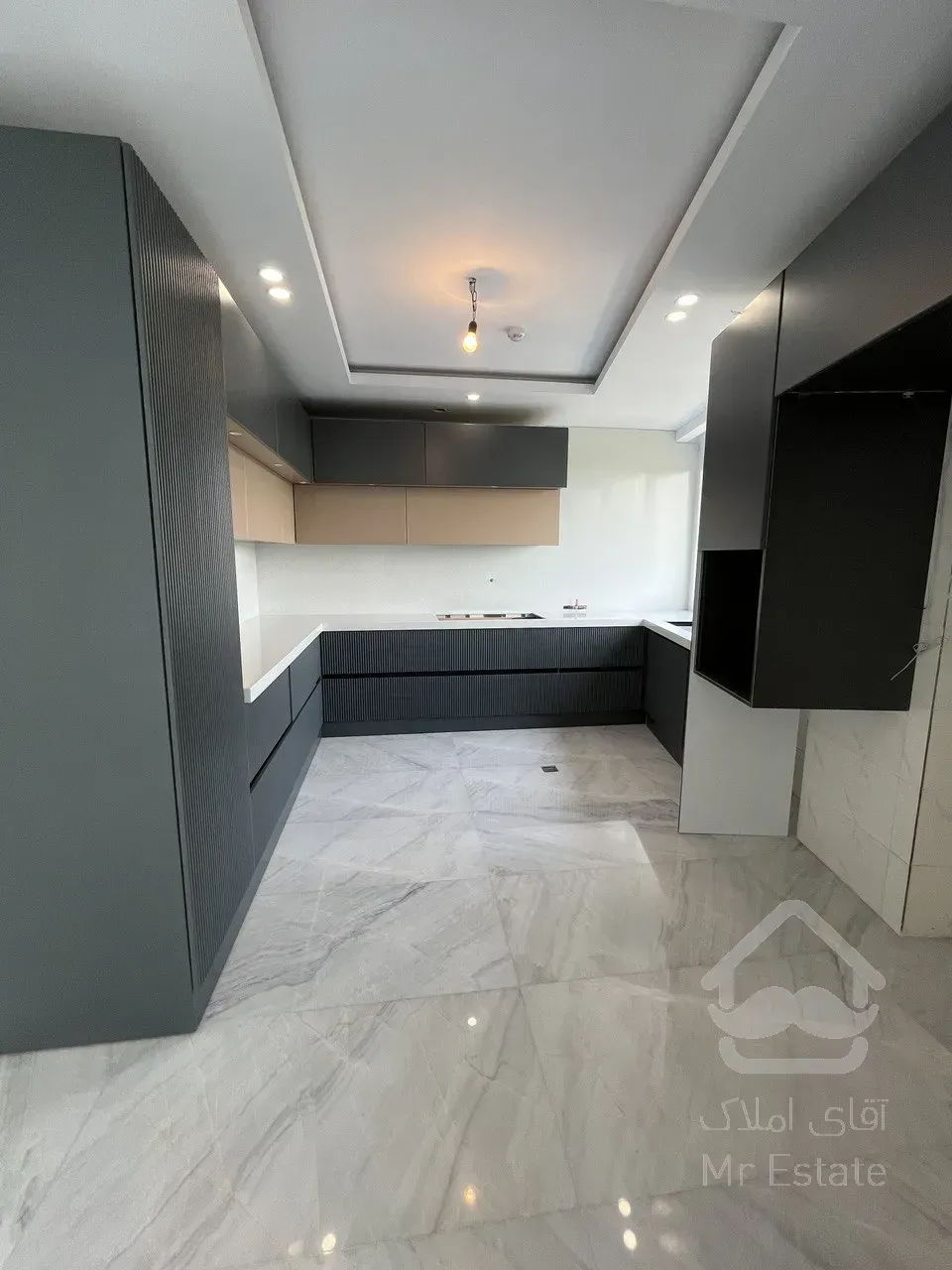 فروش آپارتمان 200 متری در محمودیه