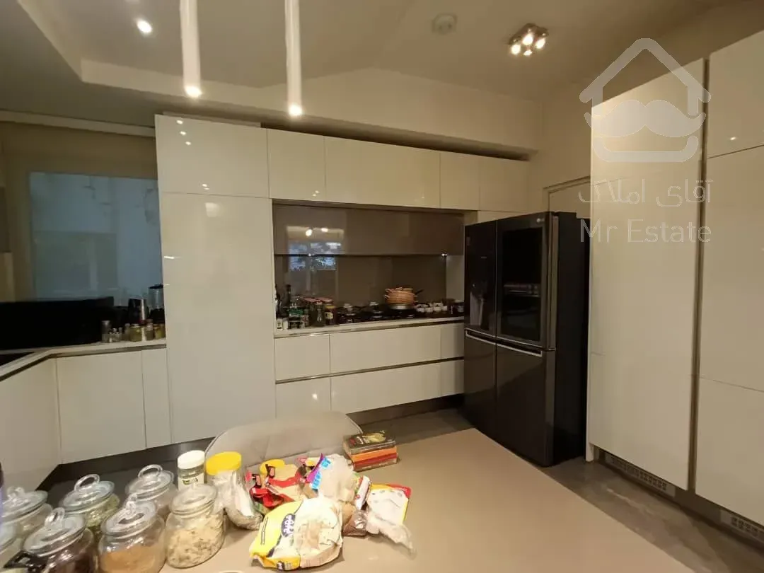 رهن آپارتمان 185 متری در زعفرانیه