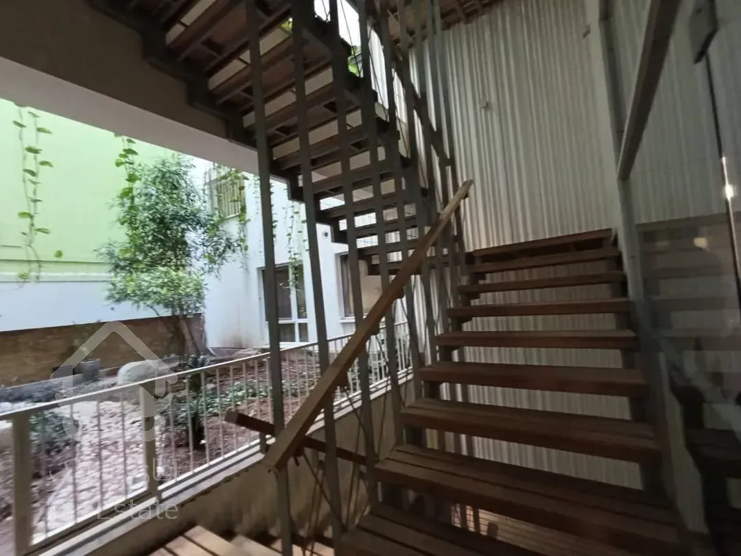 رهن آپارتمان 185 متری در زعفرانیه