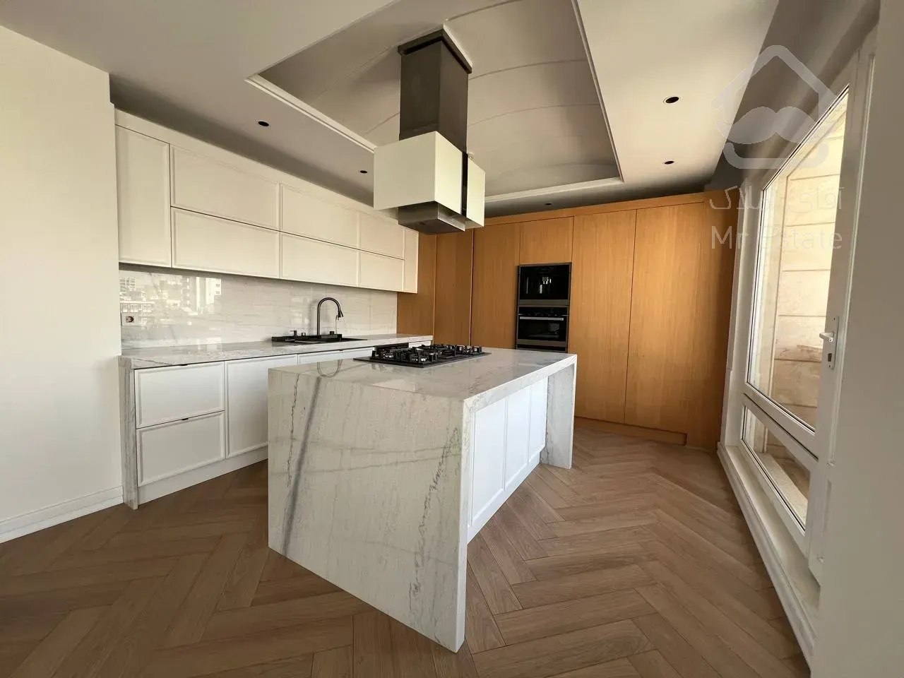 فروش آپارتمان 250 متری در زعفرانیه