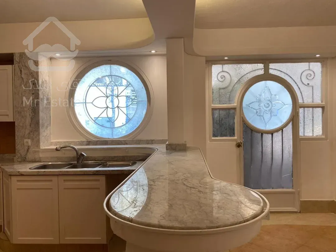 رهن مستغلات 350 متری در زعفرانیه