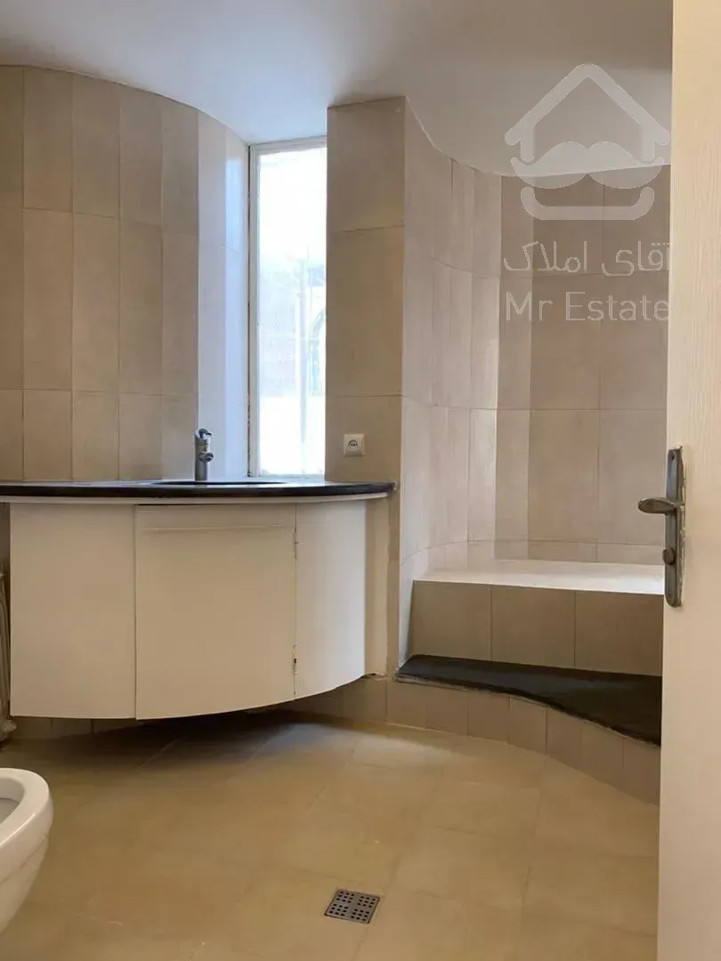 اجاره ویلایی مناسب کار و سکونت 350 متری در زعفرانیه