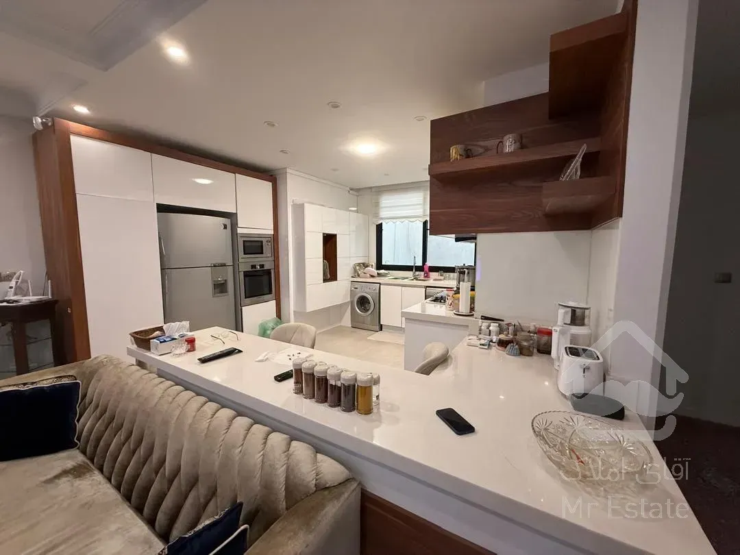 اجاره آپارتمان 196 متری در زعفرانیه