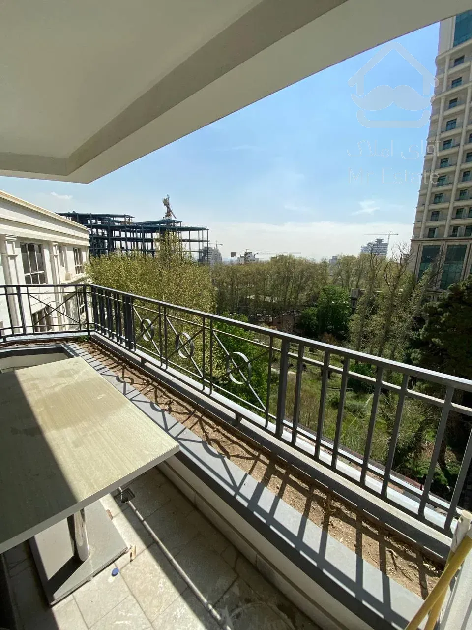 اجاره برج باغ 200 متری در محمودیه