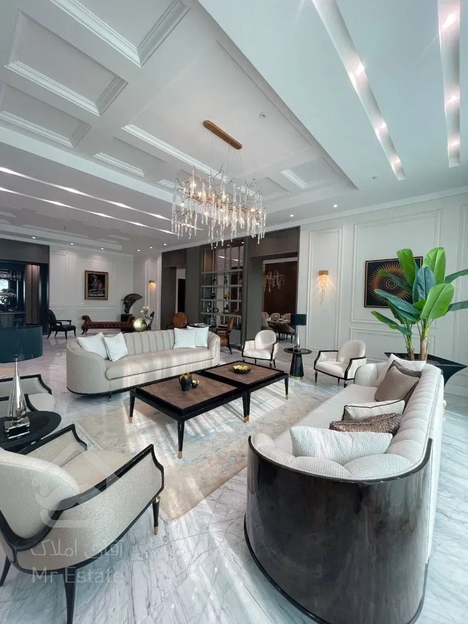 پیش فروش آپارتمان 220 متری در زعفرانیه