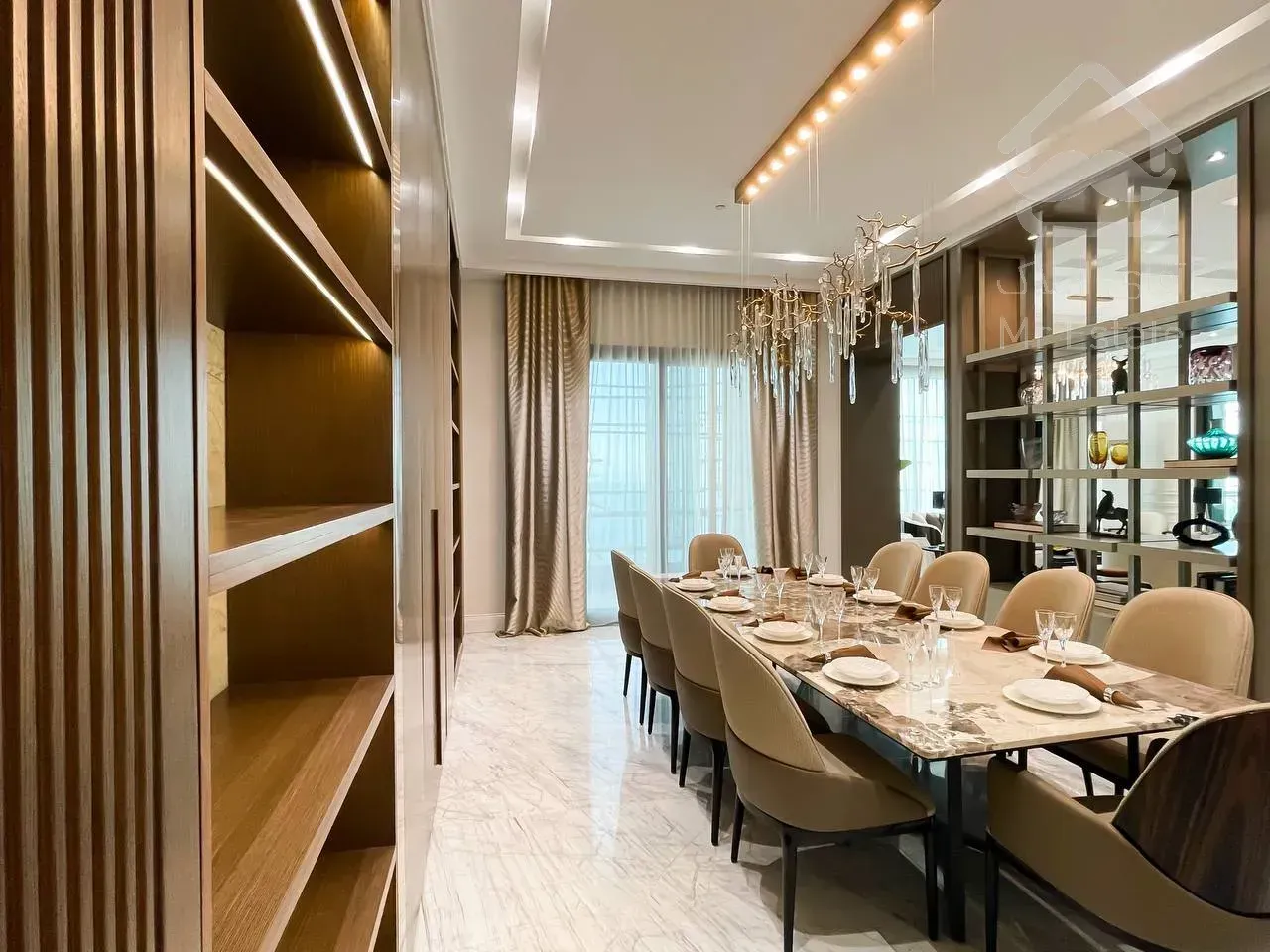 پیش فروش آپارتمان 220 متری در زعفرانیه