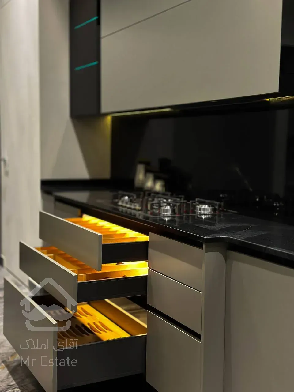 پیش فروش آپارتمان 220 متری در زعفرانیه