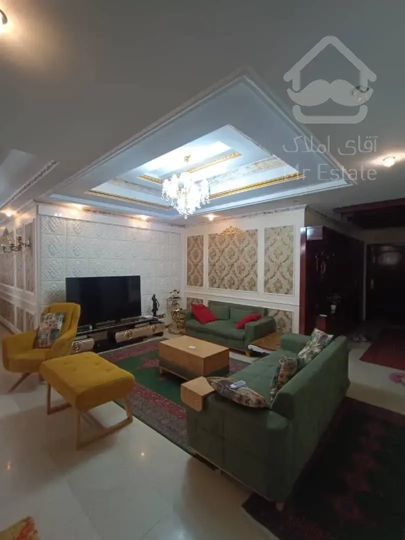 رهن آپارتمان 202 متری در زعفرانیه