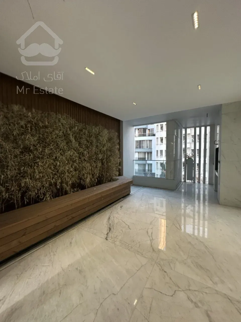 رهن آپارتمان 340 متری در زعفرانیه