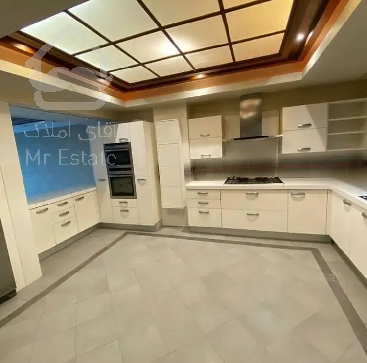 فروش آپارتمان 195 متری در زعفرانیه