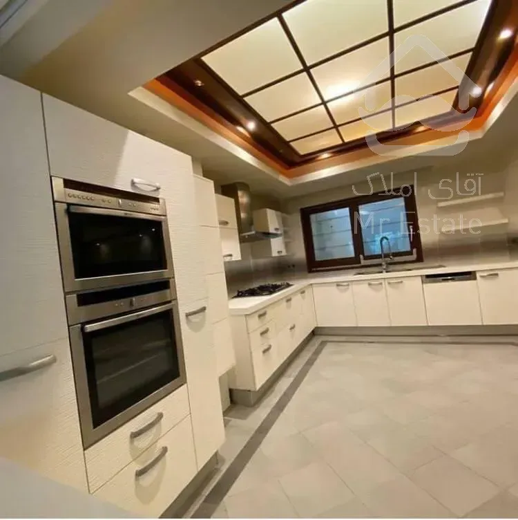 فروش آپارتمان 195 متری در زعفرانیه