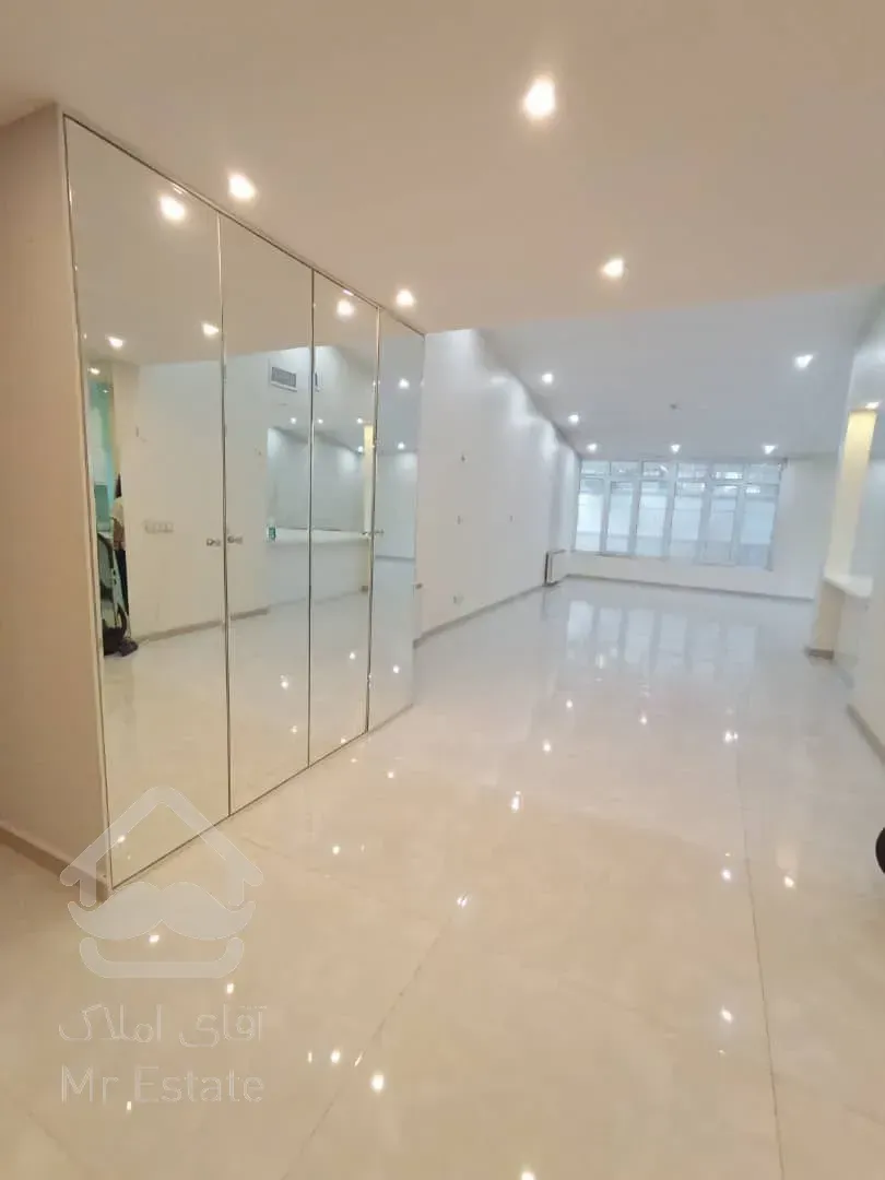 رهن آپارتمان 270 متری در زعفرانیه