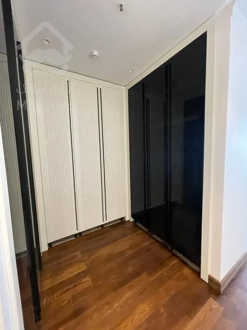 رهن آپارتمان 320 متری در زعفرانیه