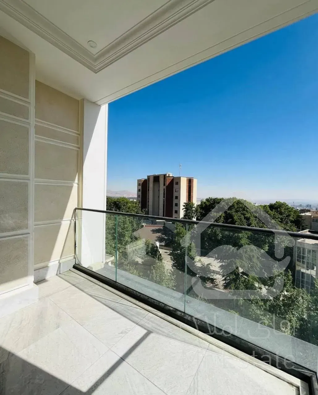 فروش برج باغ لوکس 200 متری در زعفرانیه