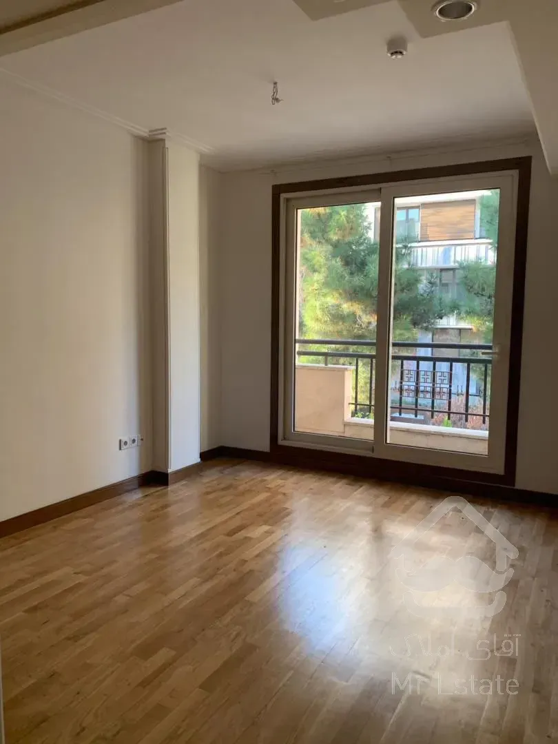 رهن آپارتمان 290 متری در زعفرانیه