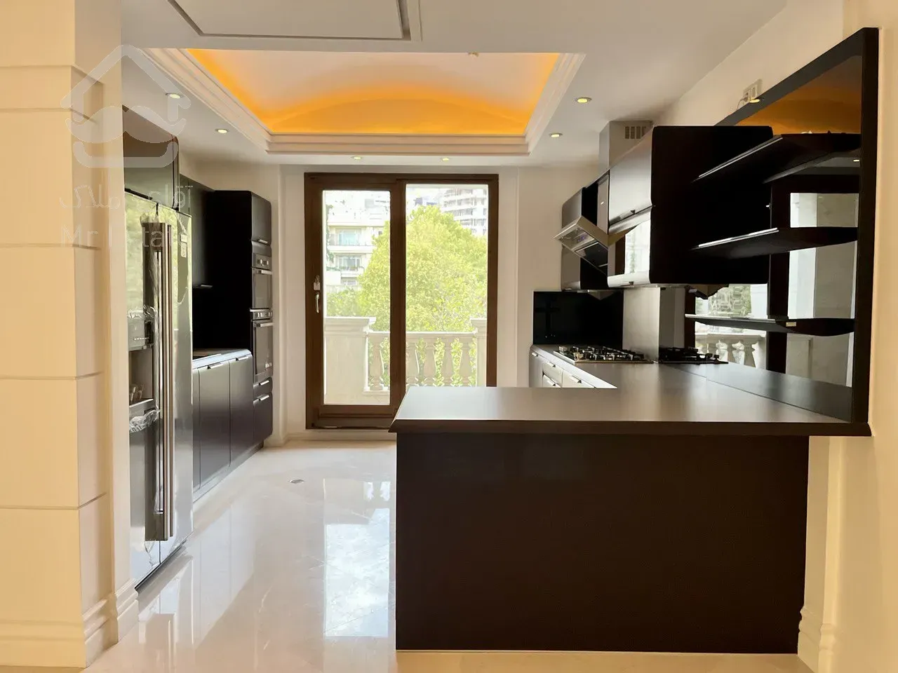 فروش آپارتمان 181 متری در زعفرانیه