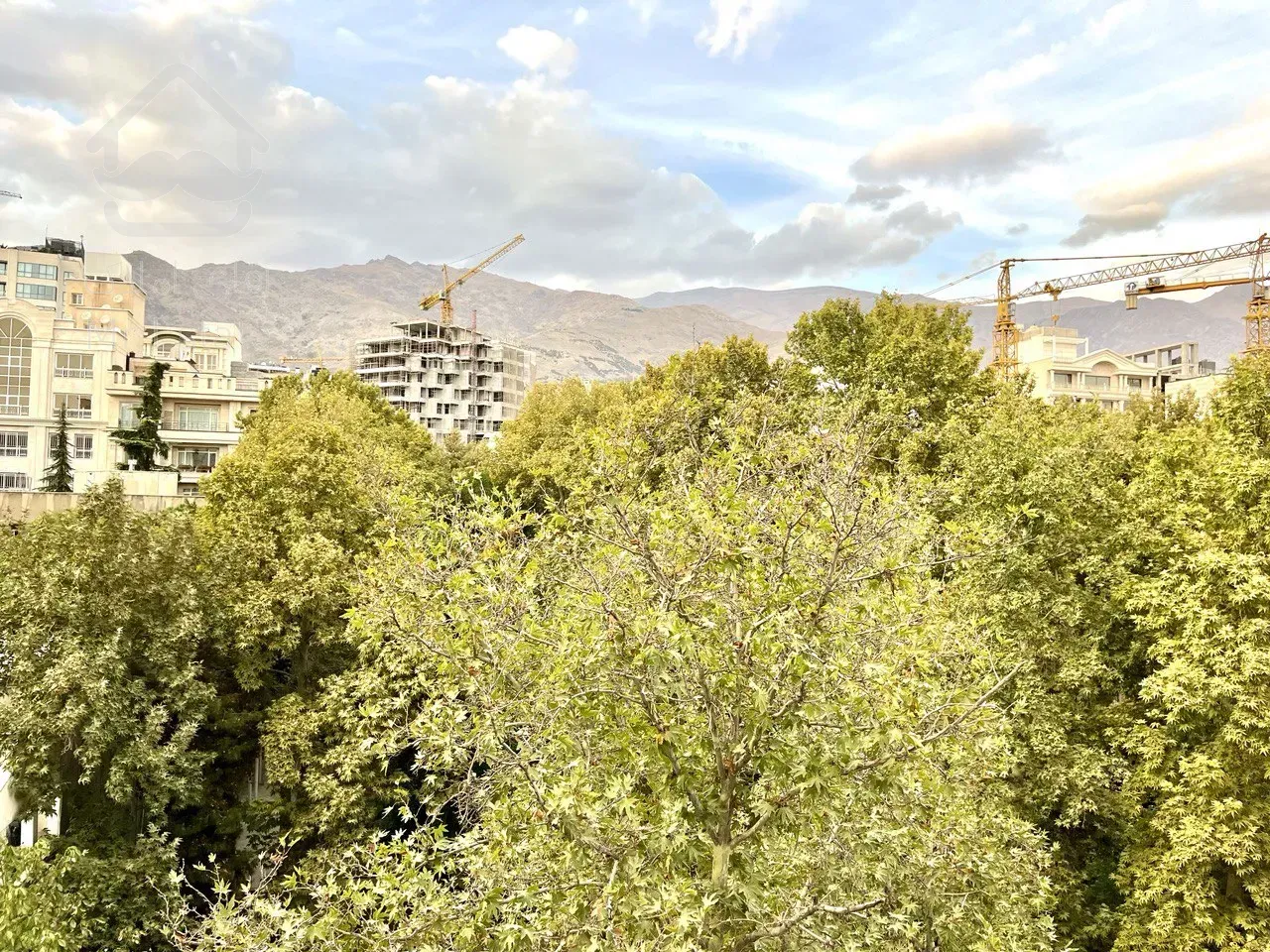 فروش آپارتمان 181 متری در زعفرانیه