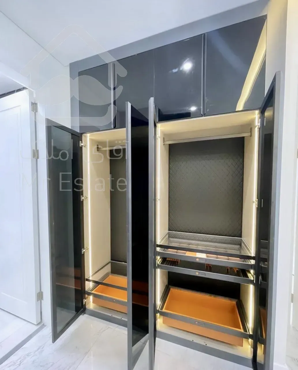 فروش آپارتمان 210 متری در زعفرانیه