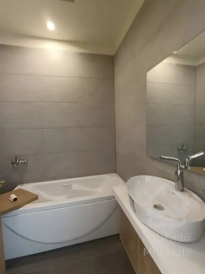 اجاره آپارتمان 215 متری در محمودیه