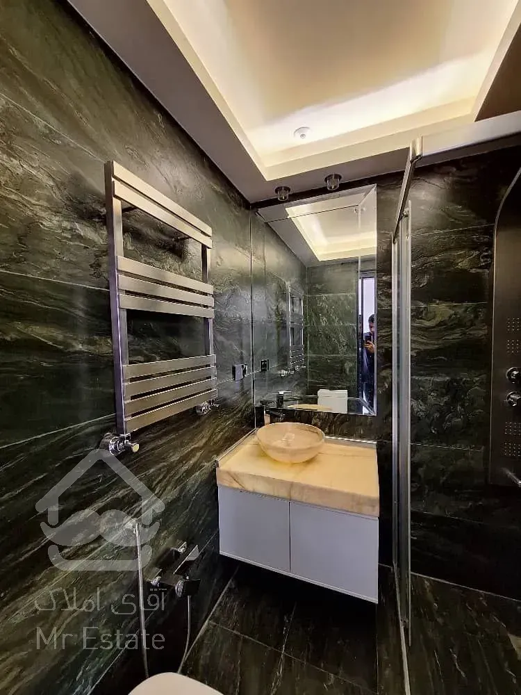 رهن آپارتمان 230 متری در زعفرانیه