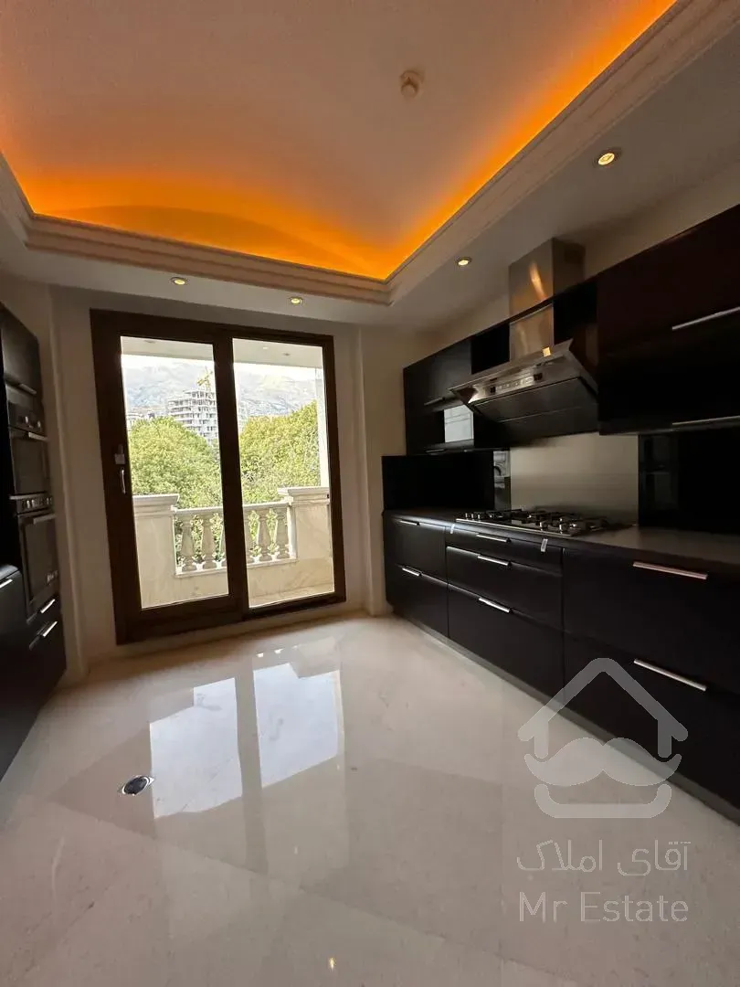 فروش آپارتمان 182 متری در زعفرانیه