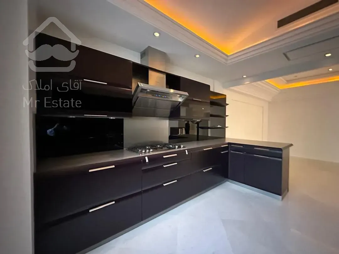 فروش آپارتمان 182 متری در زعفرانیه