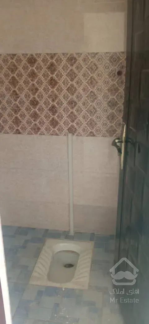 آپارتمان ۸۰ متری نقاشی‌شده دوخوابه در خادم‌آباد