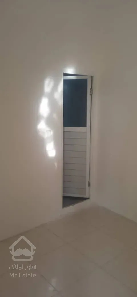 آپارتمان ۸۰ متری نقاشی‌شده دوخوابه در خادم‌آباد